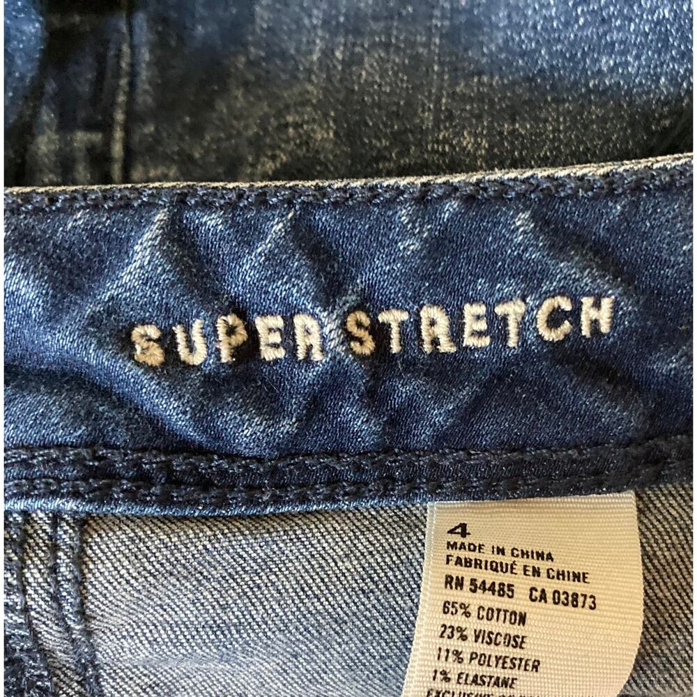 American Eagle blue denim jean cut off shorts, superstretch button front, size 4 - Picture 7 of 10